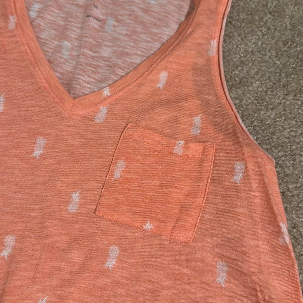Pink Tank - Picture 9 of 9